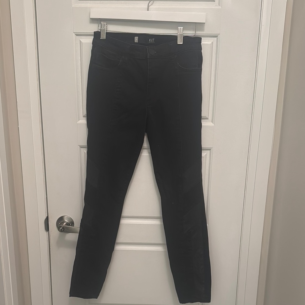 Kut from the Kloth Black Skinny Jeans- size 4